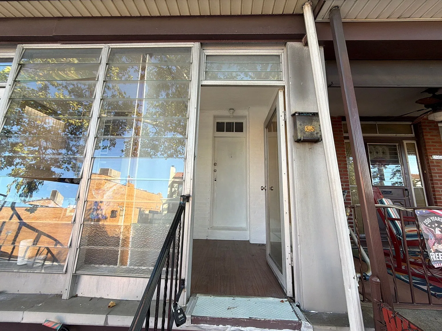 2 Bedroom Townhome with Washer/Dryer — Photo 3