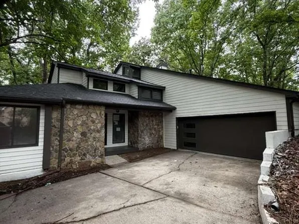 352 N Peak Dr, Johns Creek, GA 30022