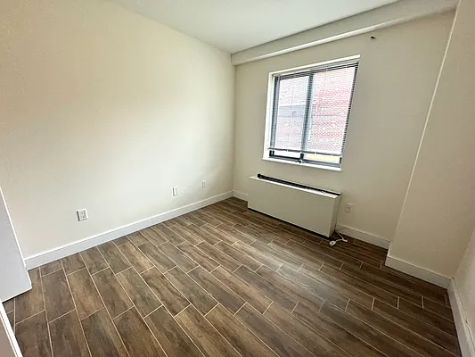 Rented by Compass | media 10