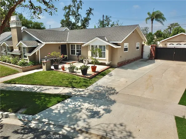 12851 Spur Ln, Los Alamitos, CA 90720