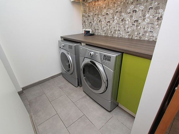 5th image of 906 W Campbell Ave