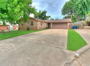 110 Taft Dr, Chickasha, OK 73018