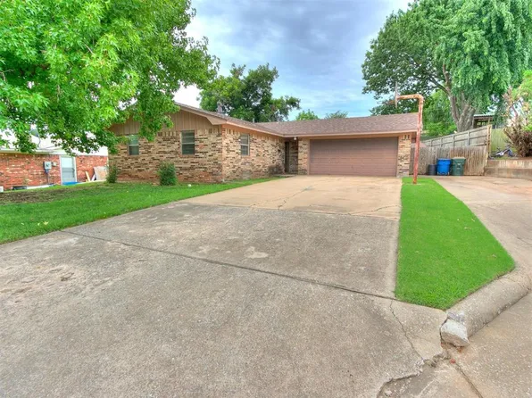 110 Taft Dr, Chickasha, OK 73018