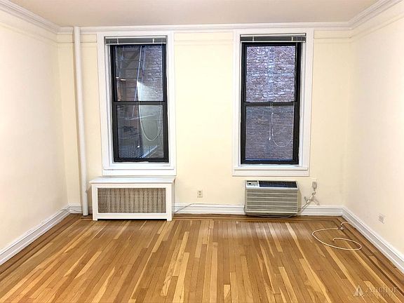 3rd image of 214 E 51st St APT 1E