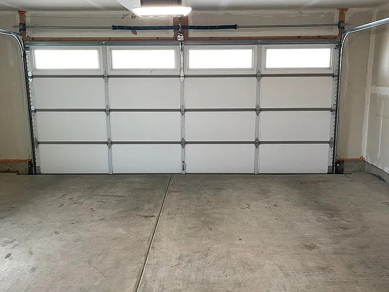 331 S Parkway Dr — Photo 17