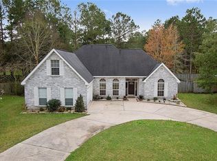 158 Iroquois Dr, Abita Springs, LA 70420