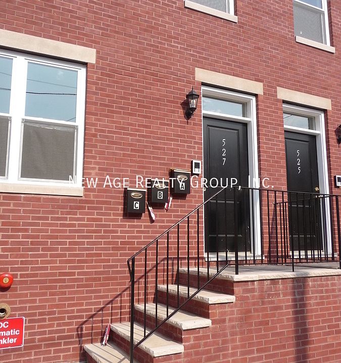 1st image of 527 N Budd St #1