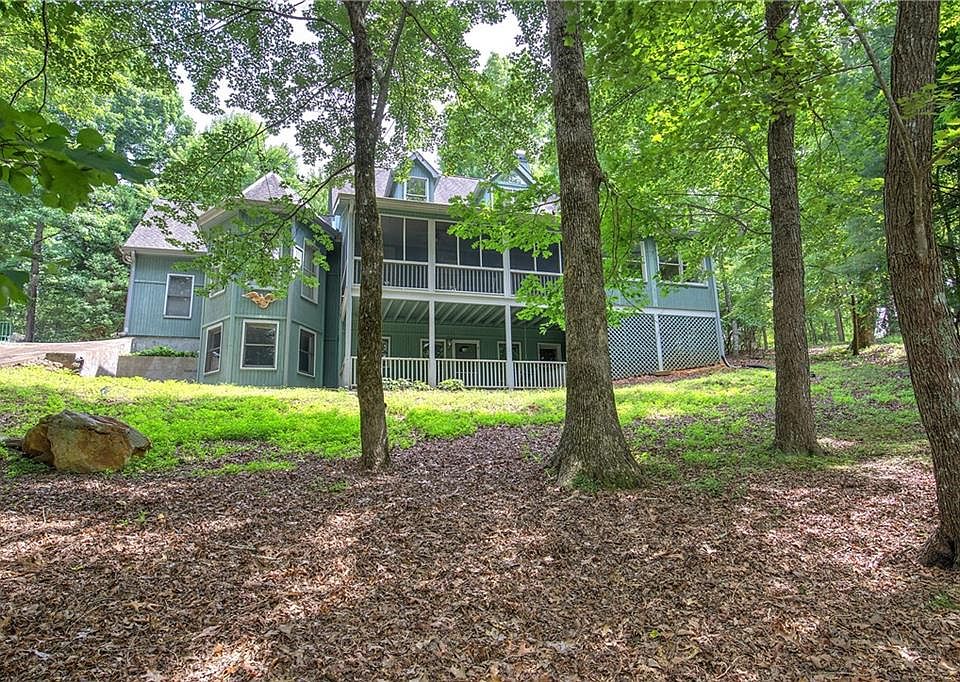 1st image of 312 Lake View Trce