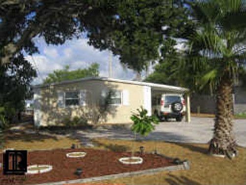 1st image of 819 E Gulf Blvd