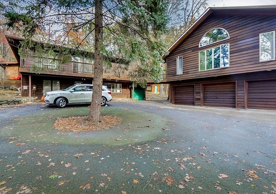1st image of 44 Halley Dr