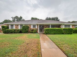 4313 Barcelona Dr, Fort Worth, TX 76133