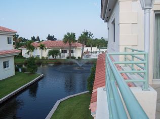 508 7th Sq APT 201, Vero Beach, FL 32962