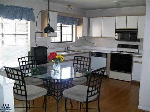 3rd image of 38657 Cypress Meadow Dr