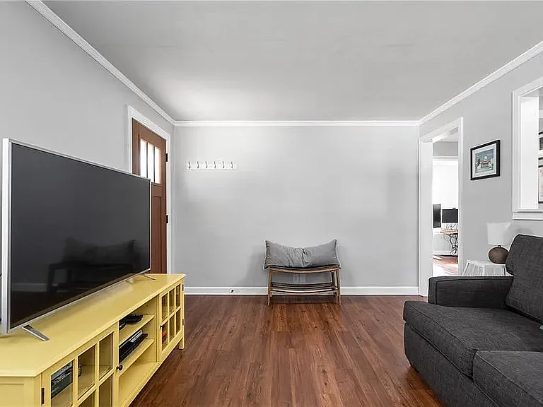 2 bed, 1788 sqft, $2,300 — Photo 3