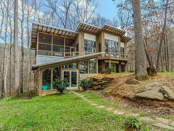 4th image of 3721 Clabo Mountain Ln