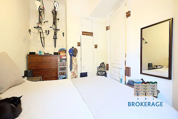 Rented by SBJ Brokerage, LLC | media 34