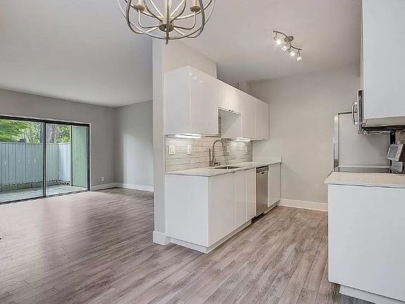 4th image of 207 Schooner Ct