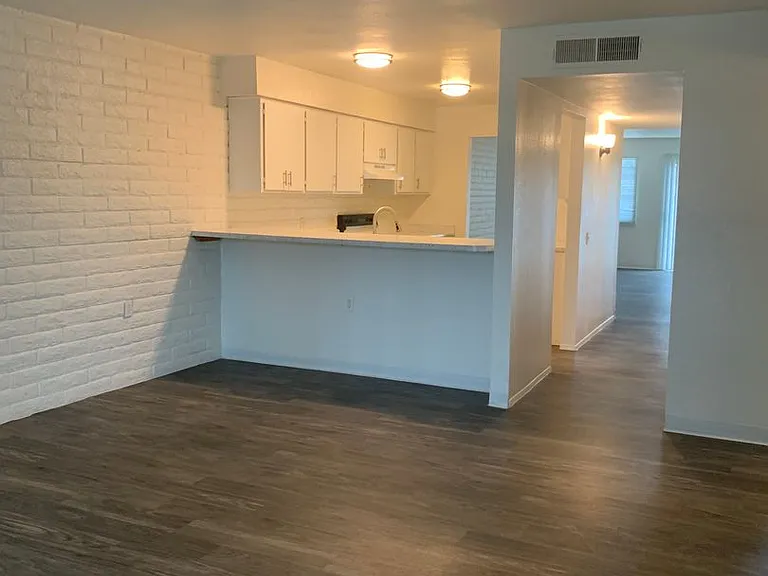 Taylor Heights Apartments — Photo 43