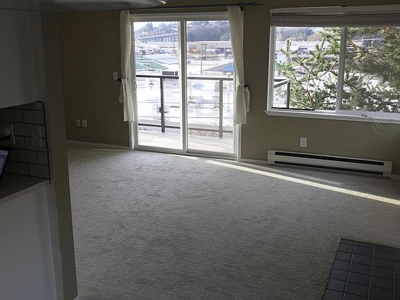 4th image of 2034 14th Ave W APT 203
