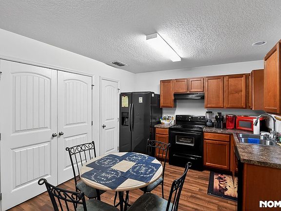 4th image of 926 SE Waco Blvd