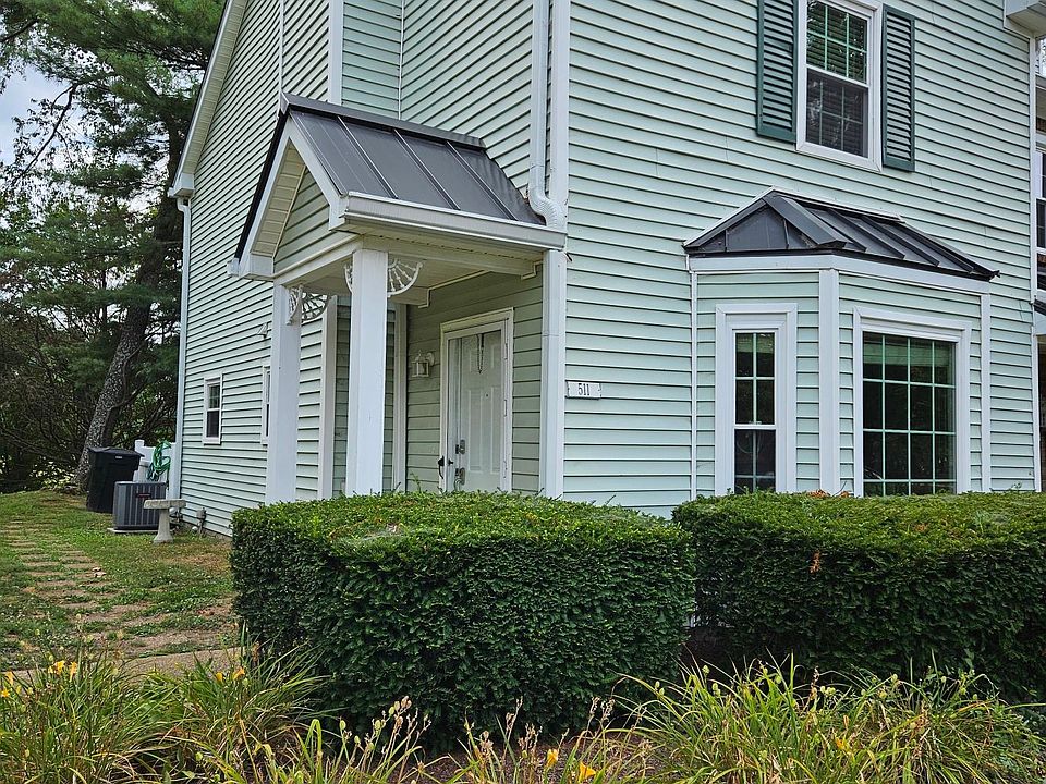 1st image of 511 Clearbrook Ct