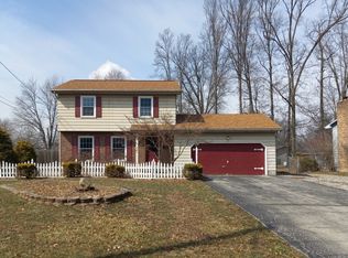 2414 Vollmer Dr, Youngstown, OH