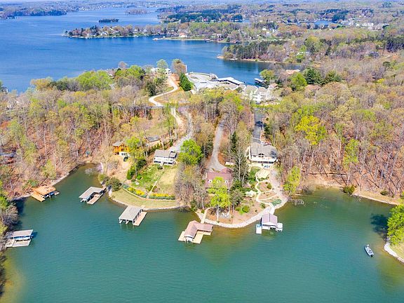 3rd image of 16104 Smith Mountain Lake Pkwy