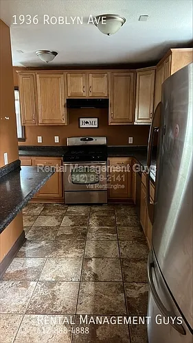 1936 Roblyn Ave Photo 1