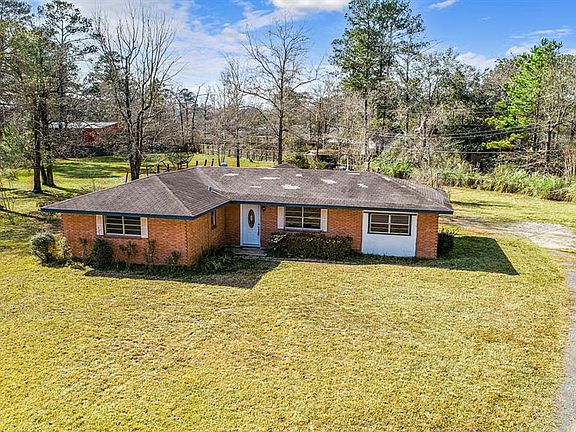 3rd image of 7525 Yellowstone Dr
