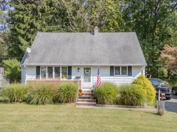 1227 Ringwood Ave, Pompton Lakes Boro, NJ 07442