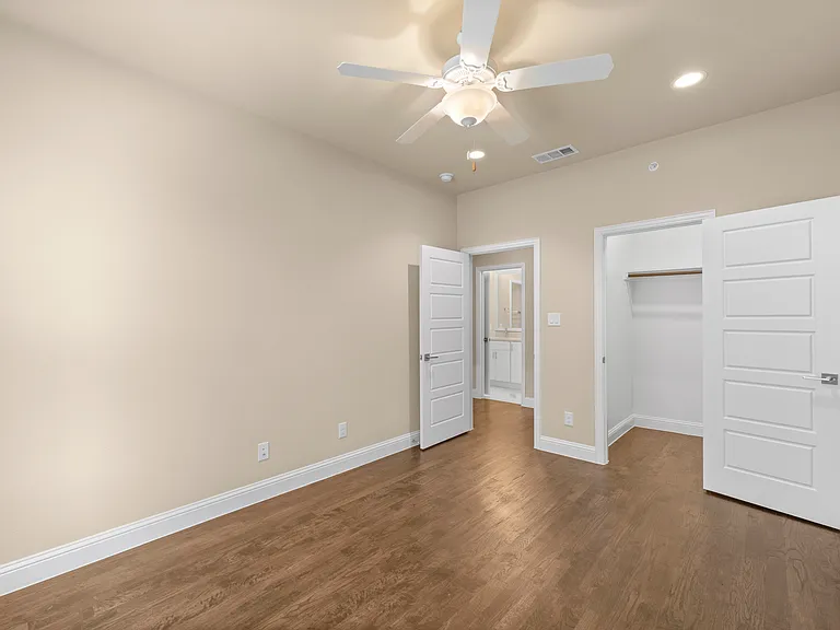 2952 Sheridan Dr — Photo 22