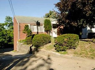 1312 Great Oak Dr, Pittsburgh, PA 15220
