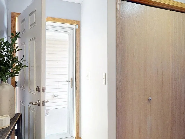 3057 Venice Ln NW — Photo 21