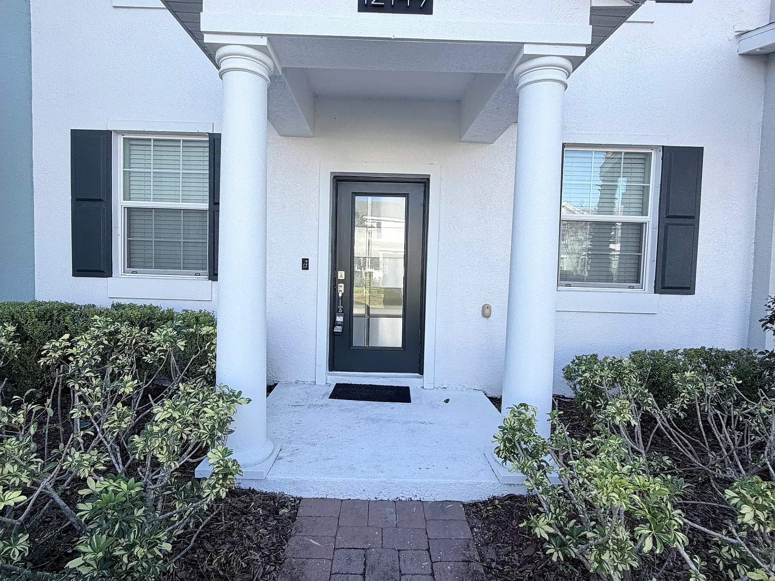 3 bed, 1785 sqft, $2,690 — Photo 1