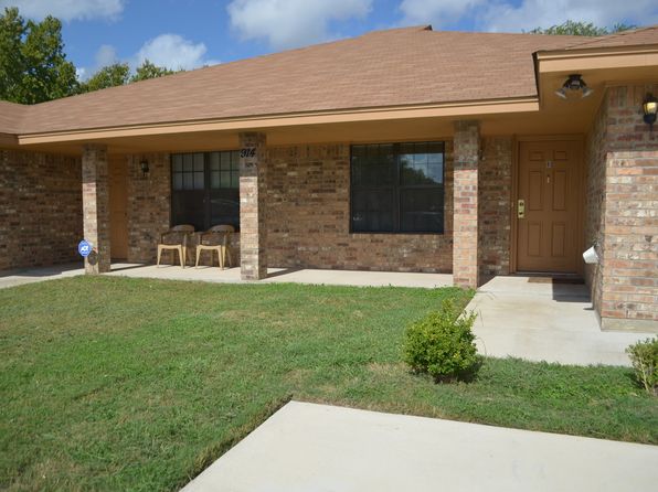 914 Crymes Ln