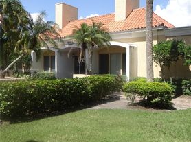 17901 NW 68th Ave, Hialeah, FL