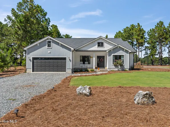 146 Devonshire Avenue W, West End, NC 27376