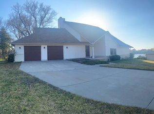 3 W North Lakeview Dr, Goddard, KS 67052