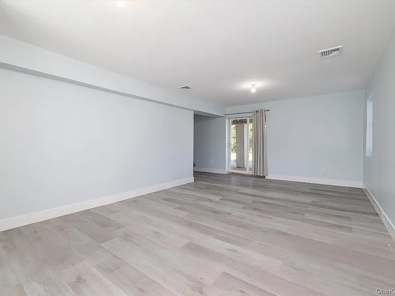 740 S Ocean Ave — Photo 10