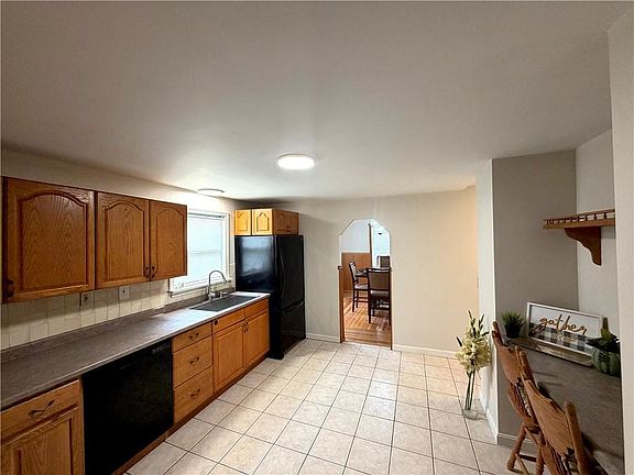 5th image of 714 Willett Ave