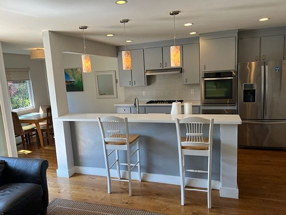4th image of 510 Humes Ave #510
