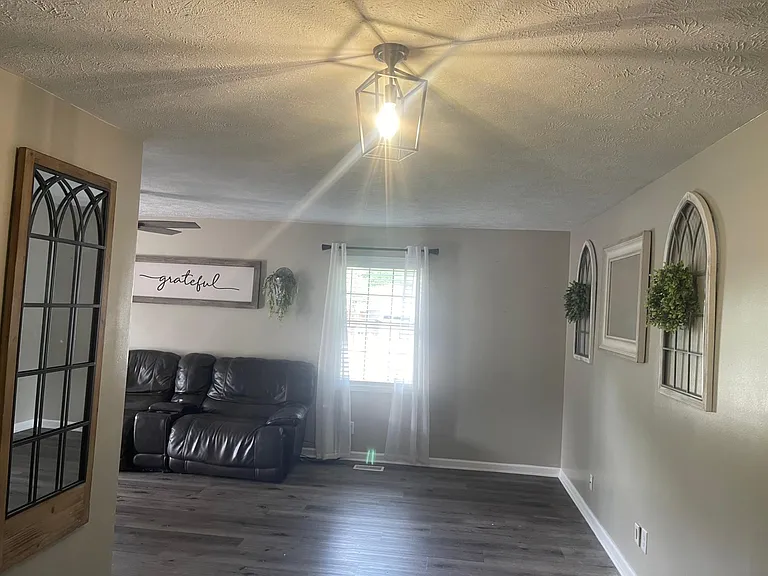 107 Lamey Ln — Photo 8
