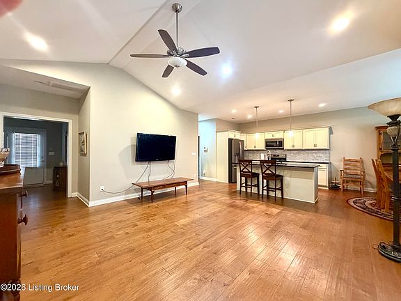 3rd image of 237 Harmony Way