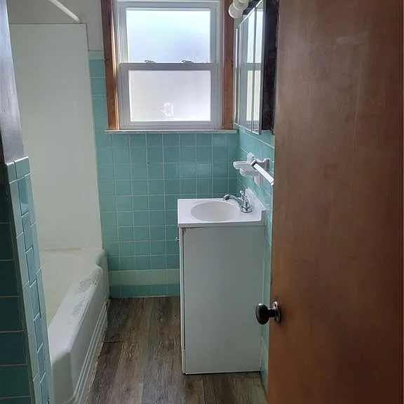 4127 Lowden Rd — Photo 7