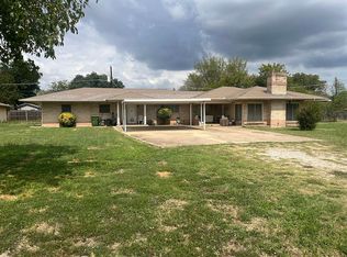 5649 Watauga Rd, Watauga, TX 76148