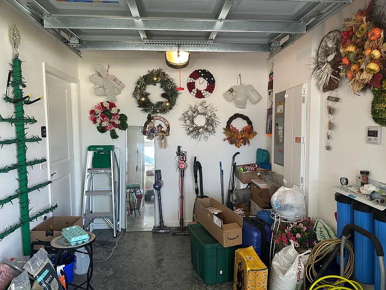 6068 Tompkins St — Photo 10