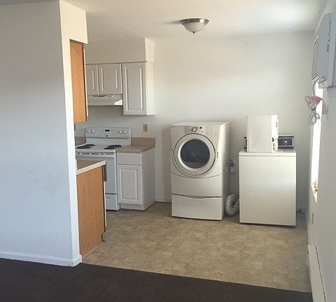 4th image of 117 W Balview Ave APT D