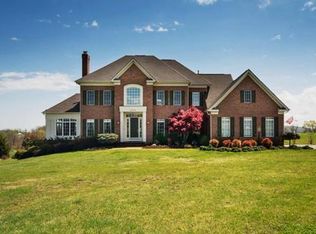 12743 April Cir, Lovettsville, VA 20180