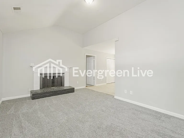 3053 Deshong Dr — Photo 2