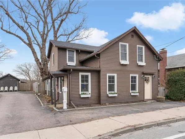 294 Phillips St, North Kingstown, RI 02852